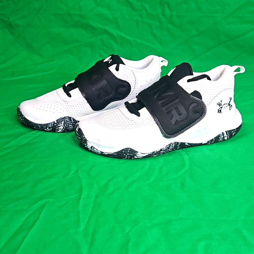 Under Armour UA GS ZONE BB 2 COOL SNEAKERS